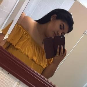 Meet your Posher, Abigail